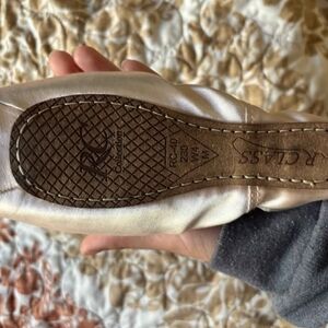 Women's Cream Ballet Flats